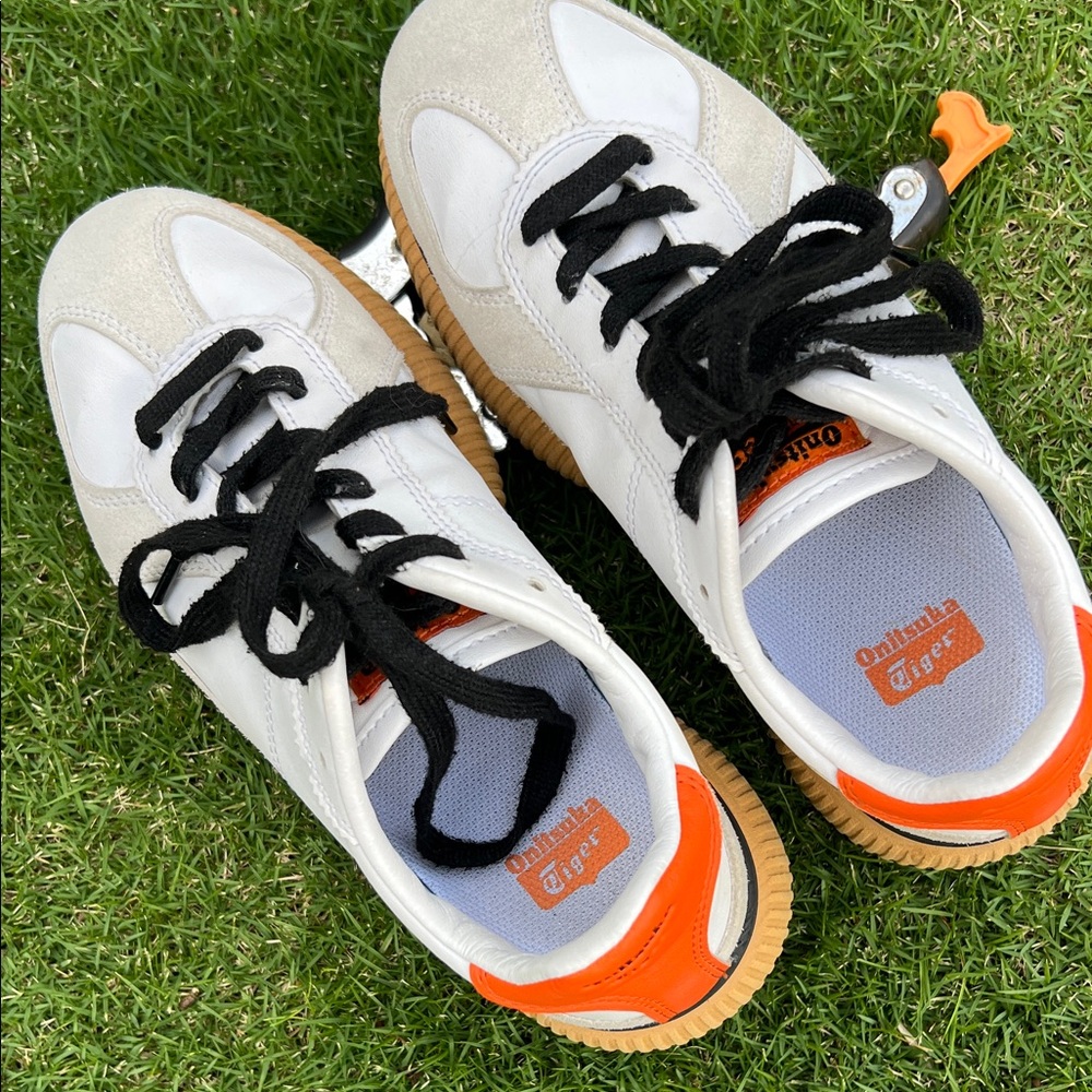 Onitsuka Tiger by Asics White and Orange Sneakers excellent condition - Picture 8 of 8